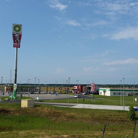 Chlebowo Motel Stare Brynki Przy Stacji Bp Trojka מראה חיצוני תמונה