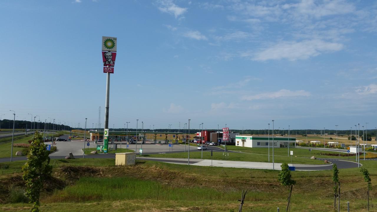 Chlebowo Motel Stare Brynki Przy Stacji Bp Trojka מראה חיצוני תמונה